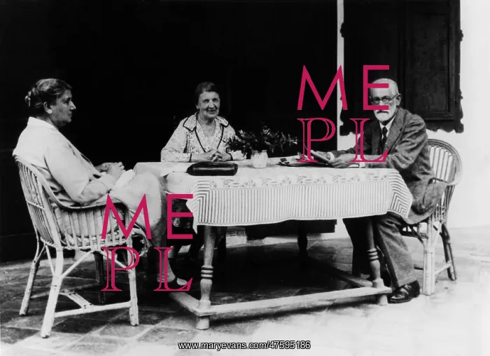 : Minna and Martha Bernays, Sigmund Freud : Minna and Martha Bernays, Sigmund Freud