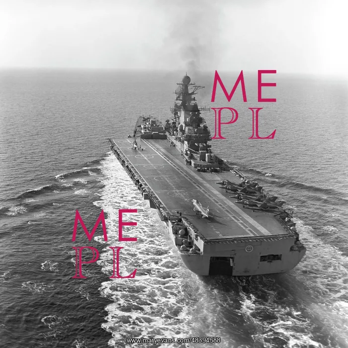 : Minsk Soviet aircraft carrier, 1982 : Minsk Soviet aircraft carrier, 1982