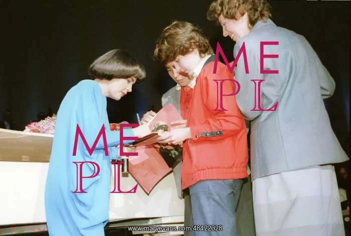 : Mireille Mathieu visits Moscow, 1987 : Mireille Mathieu visits Moscow, 1987