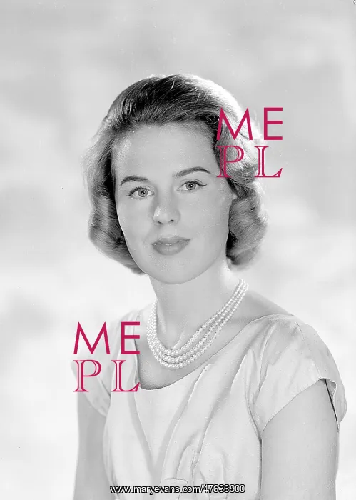  : Miss Angela May Corell