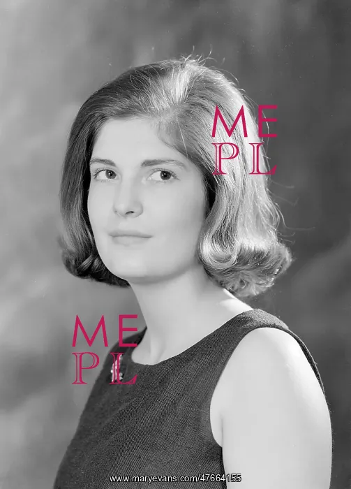  : Miss C Golding