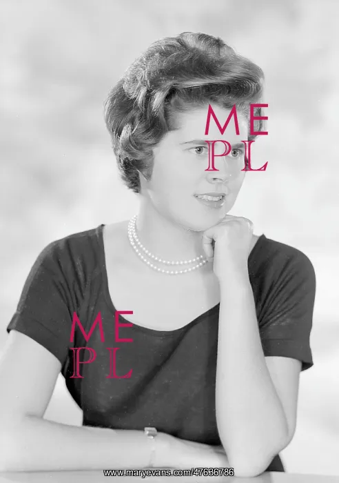  : Miss C Routledge