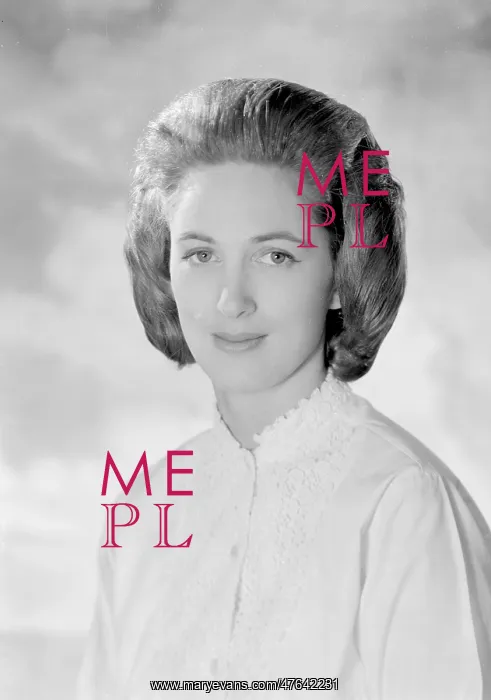  : Miss Diana Luce