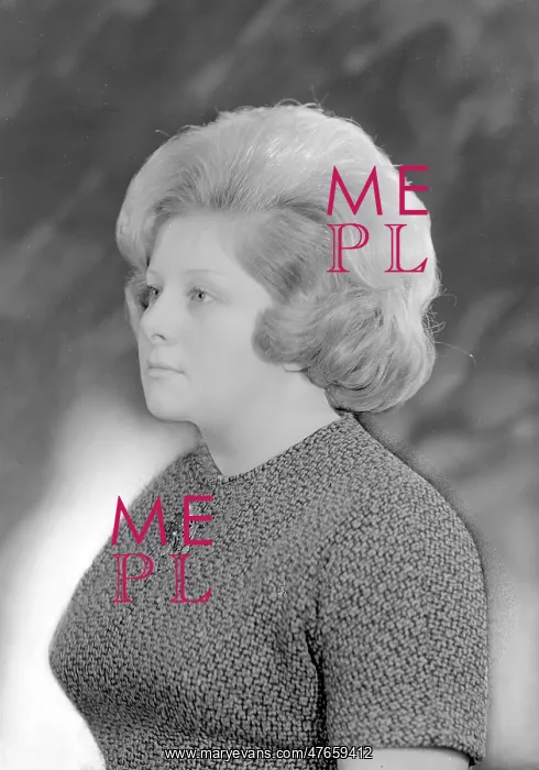  : Miss Dickie