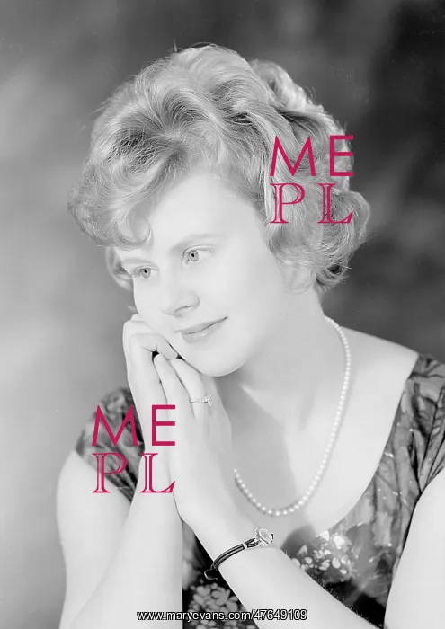  : Miss F Simkins