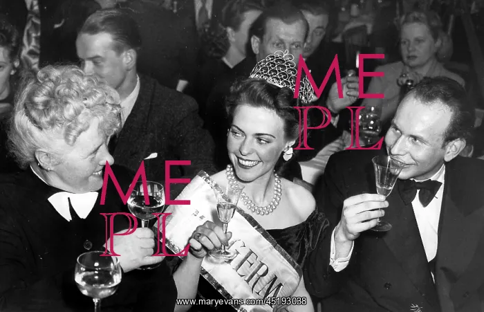 : Miss Germany 1949 - Inge Lowenstein : Miss Germany 1949 - Inge Lowenstein