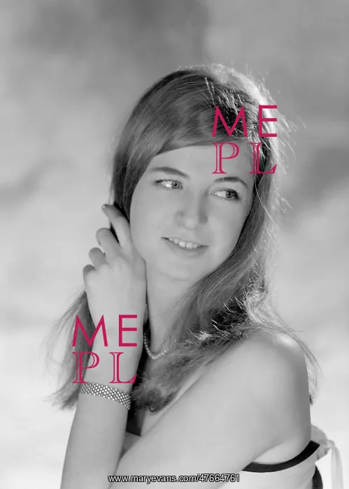  : Miss Gillian Wade