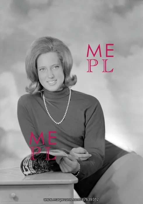  : Miss Gilllian Norris