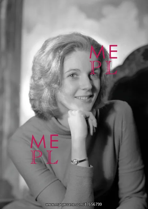  : Miss J Scott-Dempster