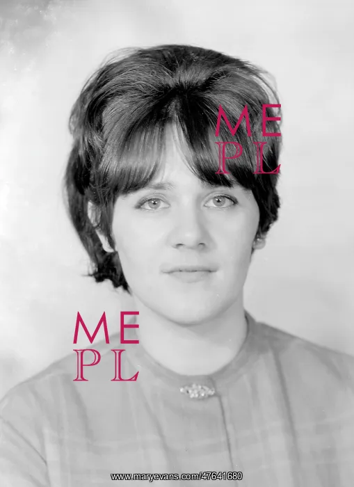  : Miss Jacqueline Wingfield