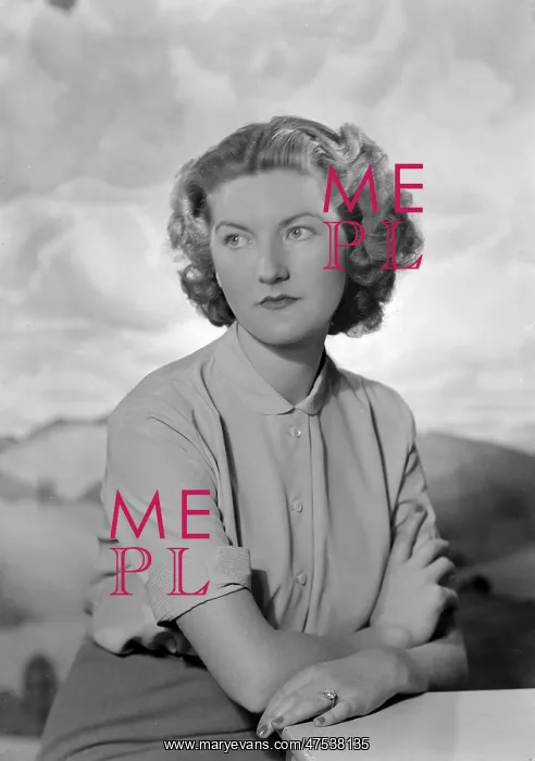  : Miss Julia Bowles