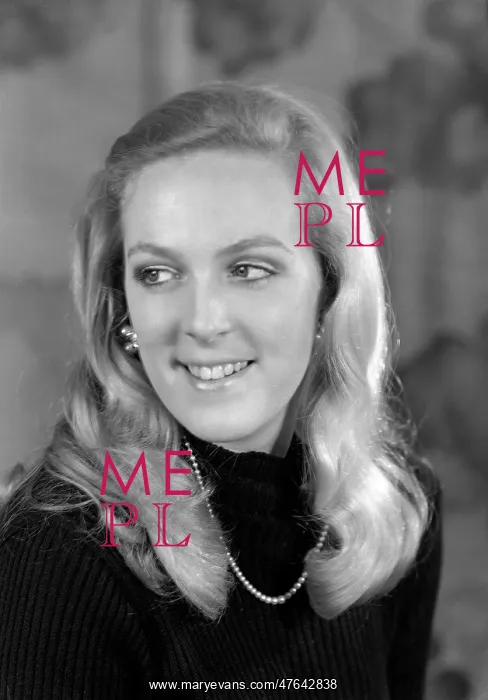  : Miss M Tabor