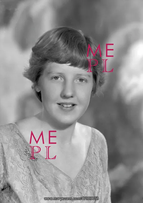  : Miss Margaret Twinning