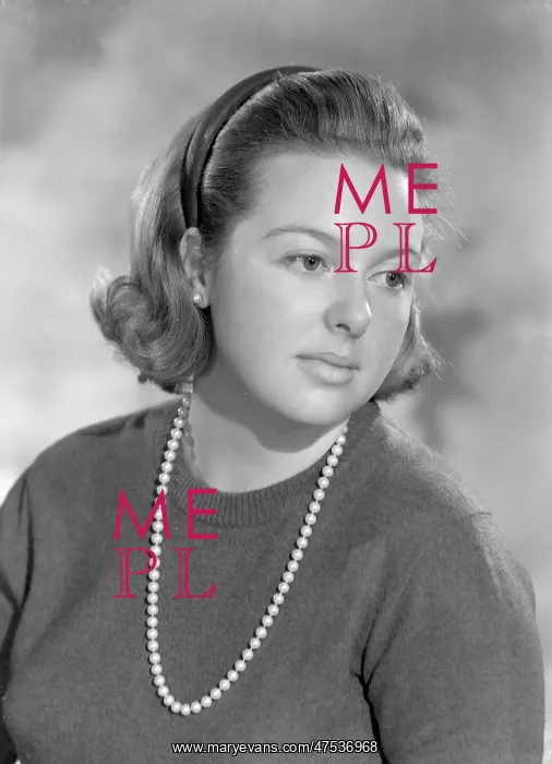  : Miss Melanie Maugham