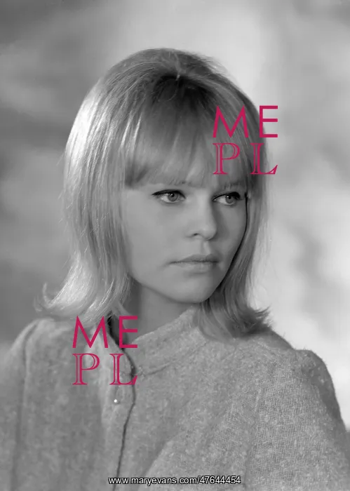  : Miss Nina Bjornson