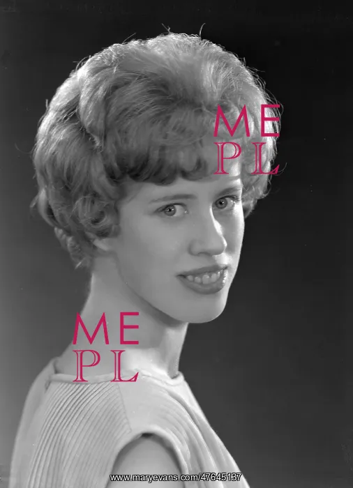  : Miss P Sligh