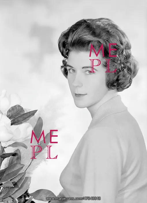  : Miss P Strickland-Skailes