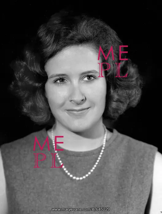  : Miss Pamela Watt