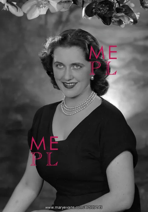  : Miss Pelham-Burn