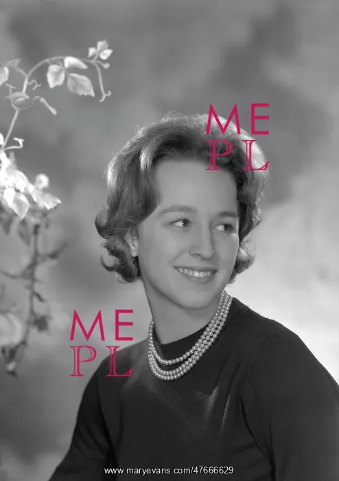  : Miss Penelope Stack