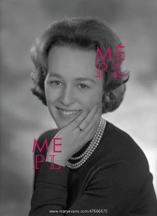  : Miss Penelope Stack