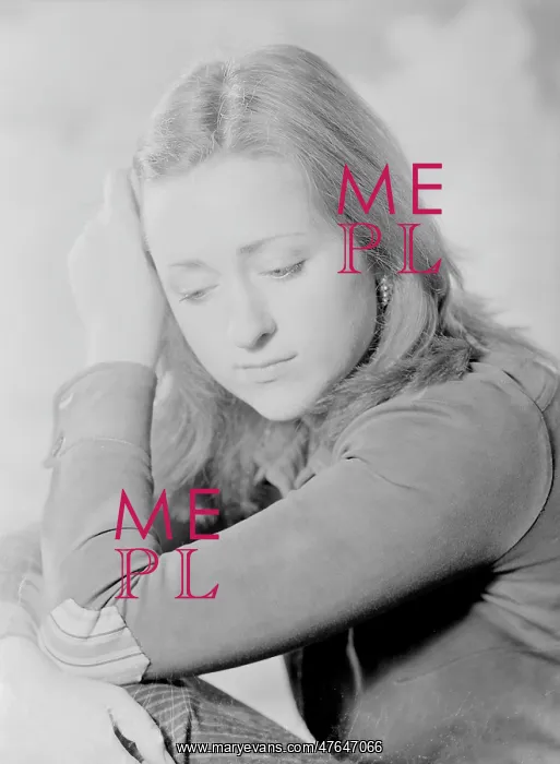  : Miss Philippa Laurie