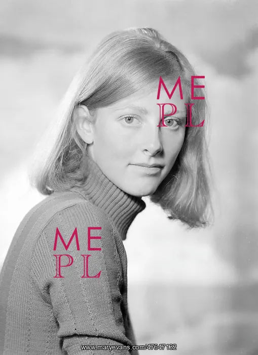  : Miss Philippa Laurie