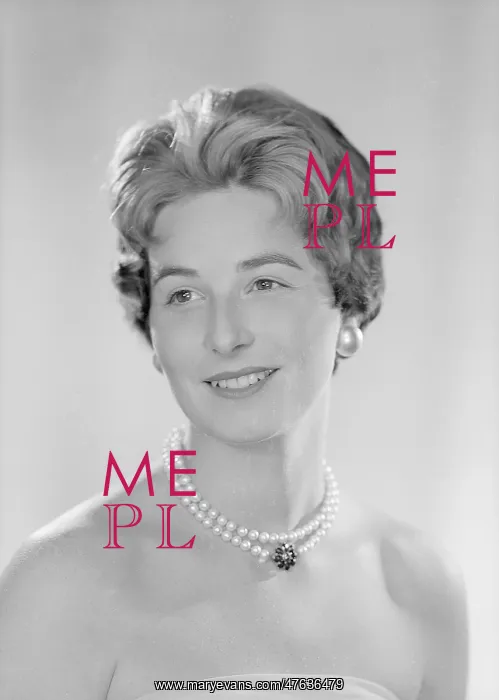  : Miss Prudence Fyfe