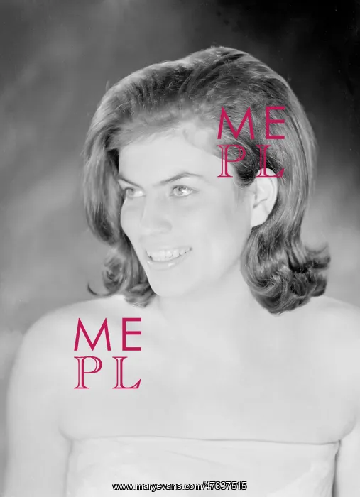  : Miss Rennie