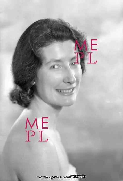  : Miss S. Burgess-Lumsden