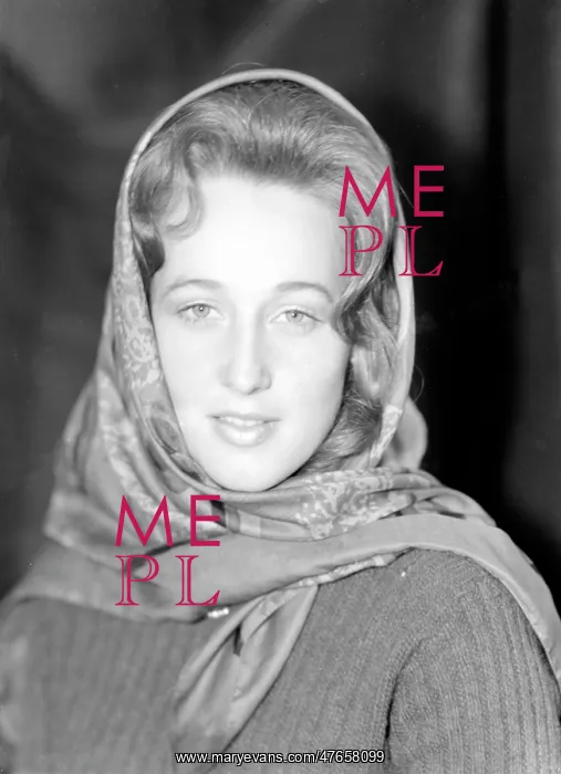  : Miss V Milne Horne