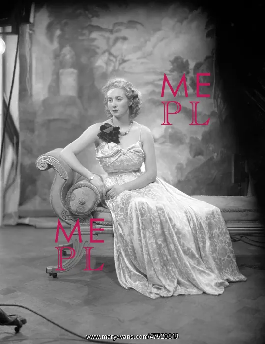  : Miss V. Stourton