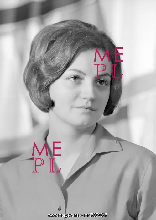  : Miss Veronica Tugendhat