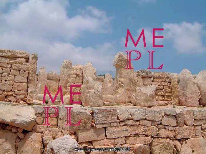 : MNAJDRA TEMPLES / MALTA : MNAJDRA TEMPLES / MALTA