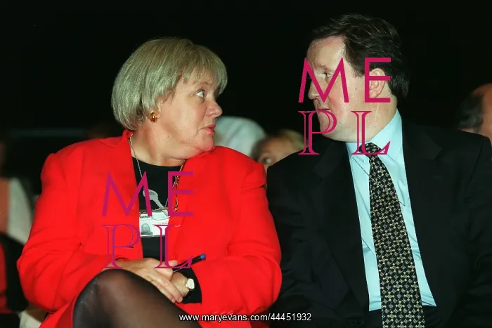 : Mo Mowlam & George Robertson : Mo Mowlam & George Robertson