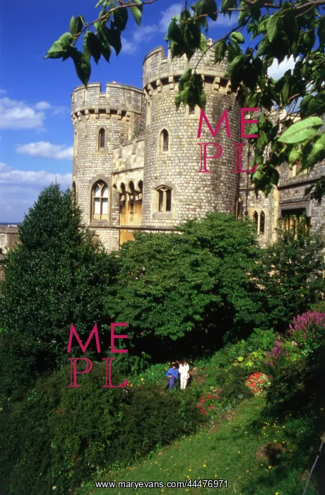  : In the Moat Gardens, Windsor Castle, Berkshire
