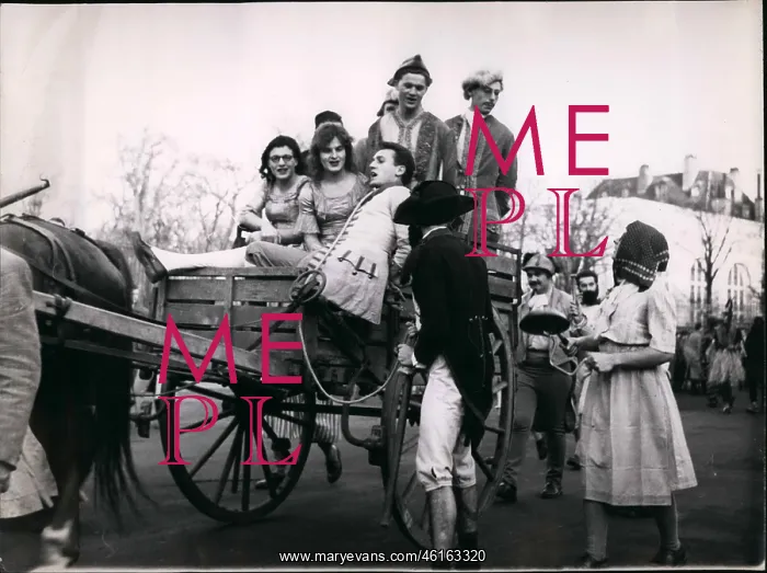 : Mock historical demonstration by high school students : Mock historical demonstration by high school students