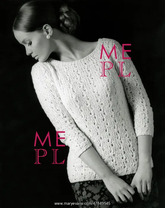 : Model Celia Hammond - white sweater : Model Celia Hammond - white sweater