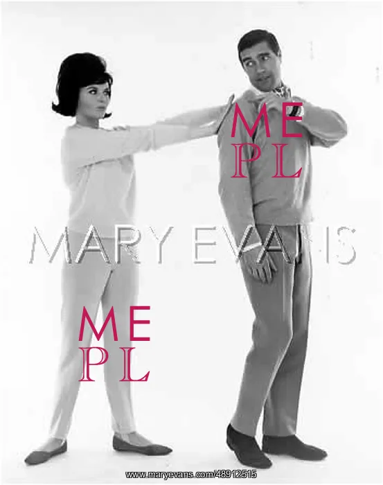 : MODEL COUPLE : MODEL COUPLE