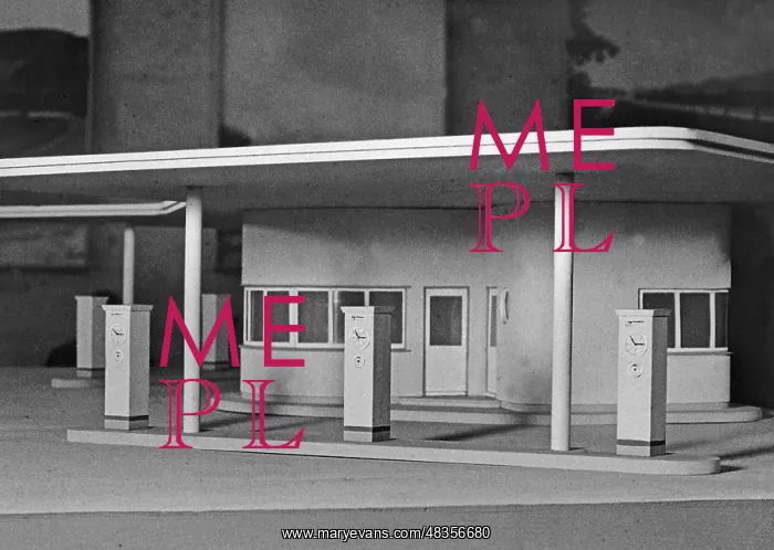 : Model of a gas station, 1938 : Model of a gas station, 1938