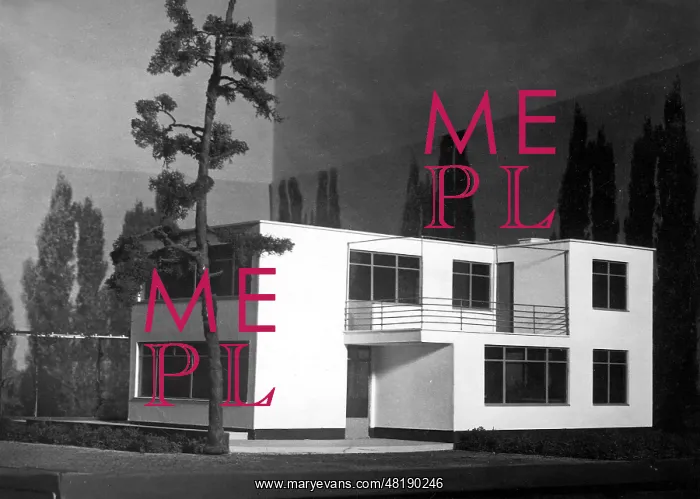 : Model house exhibition by Bauhaus architects : Model house exhibition by Bauhaus architects