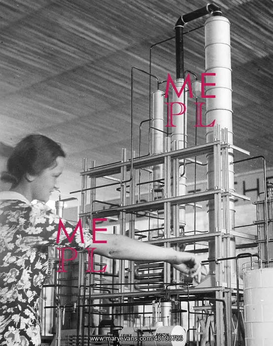 : Model of a hydrogenation plant, 1938 : Model of a hydrogenation plant, 1938