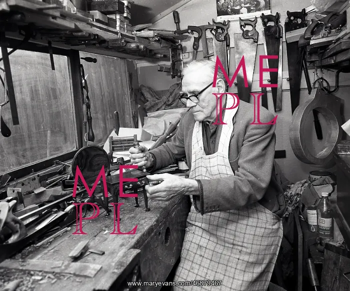 : Model maker Mr Currie