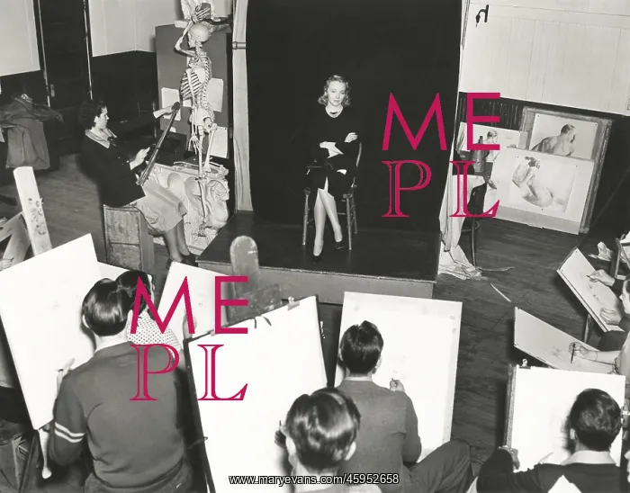  : Model posing for art class