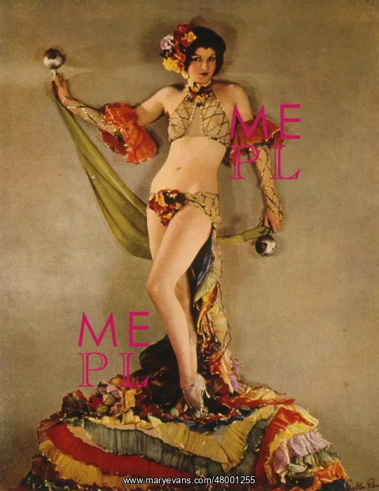  : Model posing in a sexy glamour pose