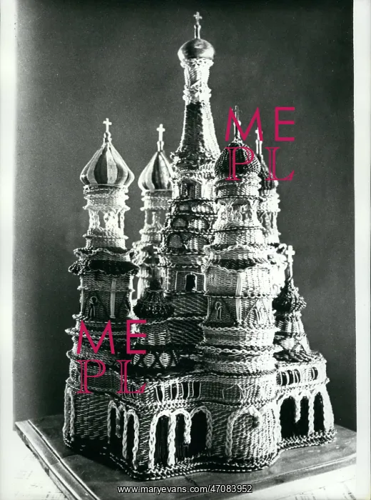 : Model of Russian building made from telephone cords : Model of Russian building made from telephone cords