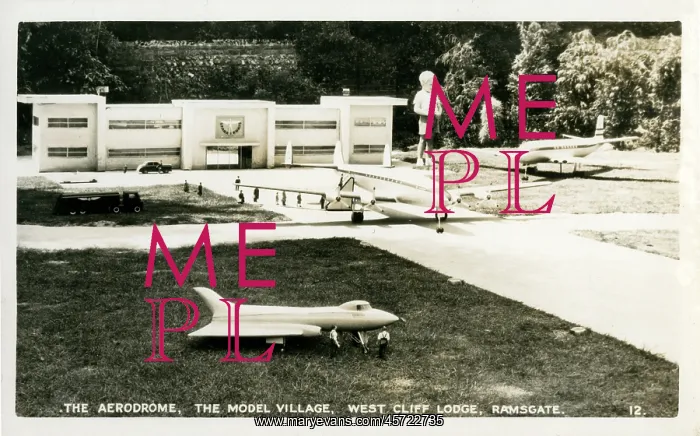 : The Model Village at West Cliff Lodge, Ramsgate, Kent : The Model Village at West Cliff Lodge, Ramsgate, Kent