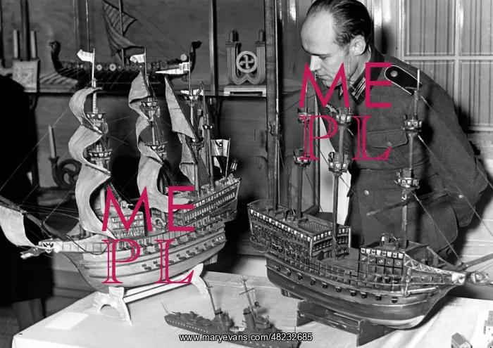 : Modelmaking Exhibition of DAF in Berlin, 1941 : Modelmaking Exhibition of DAF in Berlin, 1941