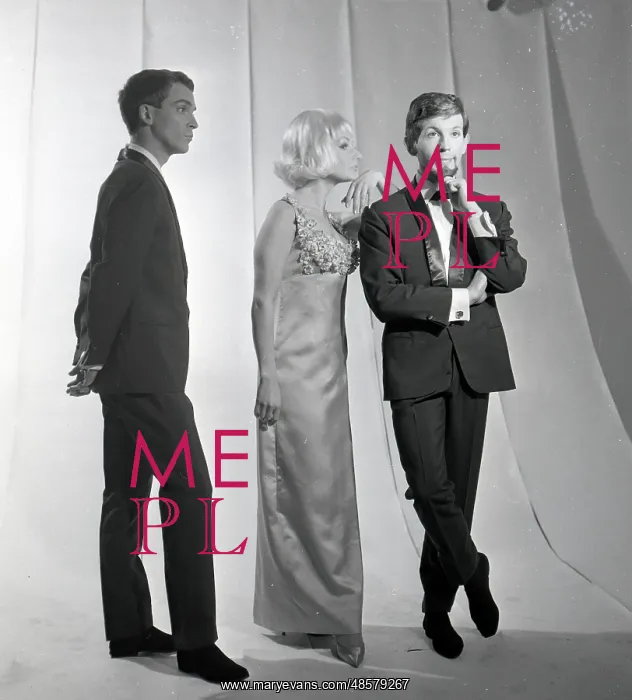 : Three models, two men and one woman : Three models, two men and one woman