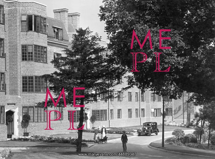  : MODERN FLATS